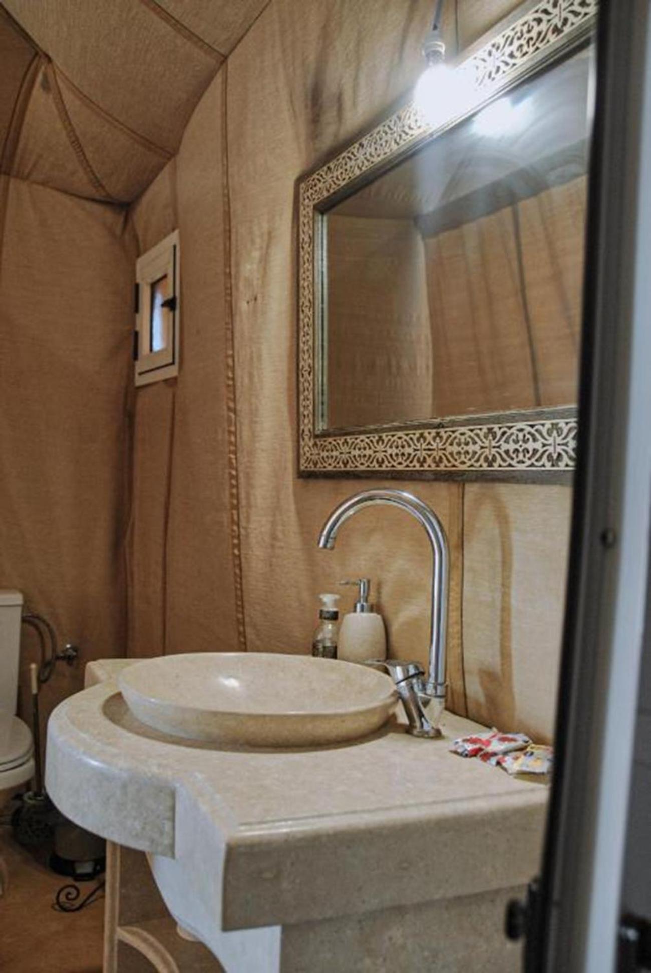 Camel Luxury Camp Bed & Breakfast Merzouga Exterior photo